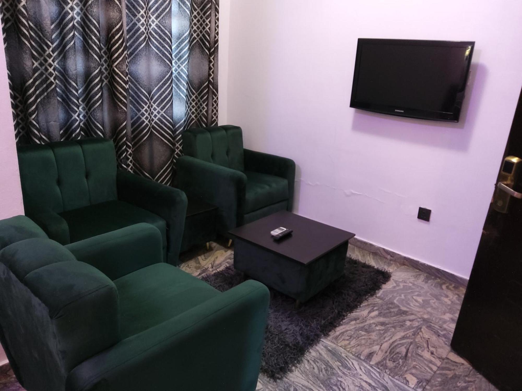 איקג'ה Crownedge Hotels מראה חיצוני תמונה