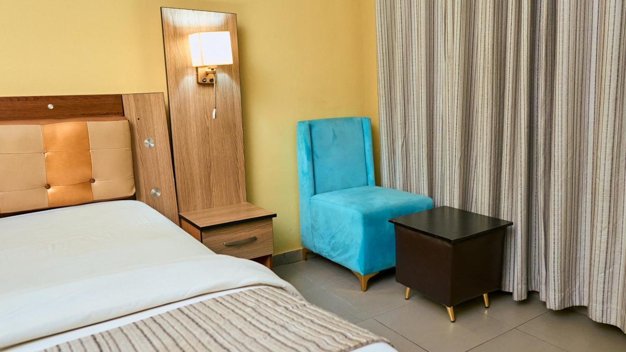 איקג'ה Crownedge Hotels מראה חיצוני תמונה